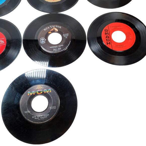 Junk Lot of 20 Vinyl Records 45 rpm 2 8 Tracks Variety Mixed Media Artists Music - Picture 5 of 16